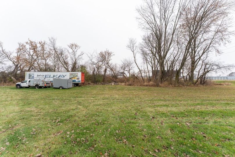 Winnebago 2.05 (Flee Market)_8