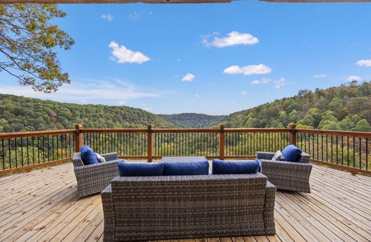 005 the grand view over the valley front and center