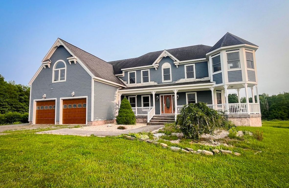 Tompkins_40.29_Waugh Photo 2