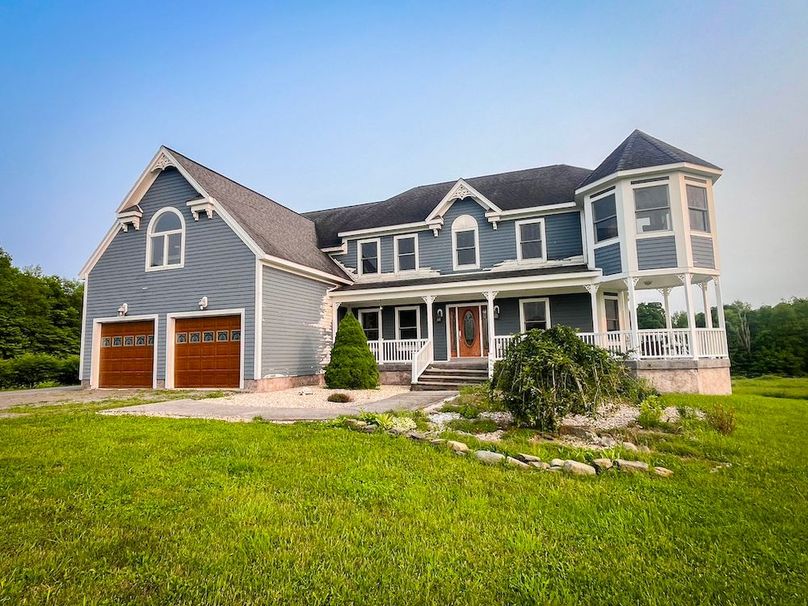 Tompkins_40.29_Waugh Photo 2