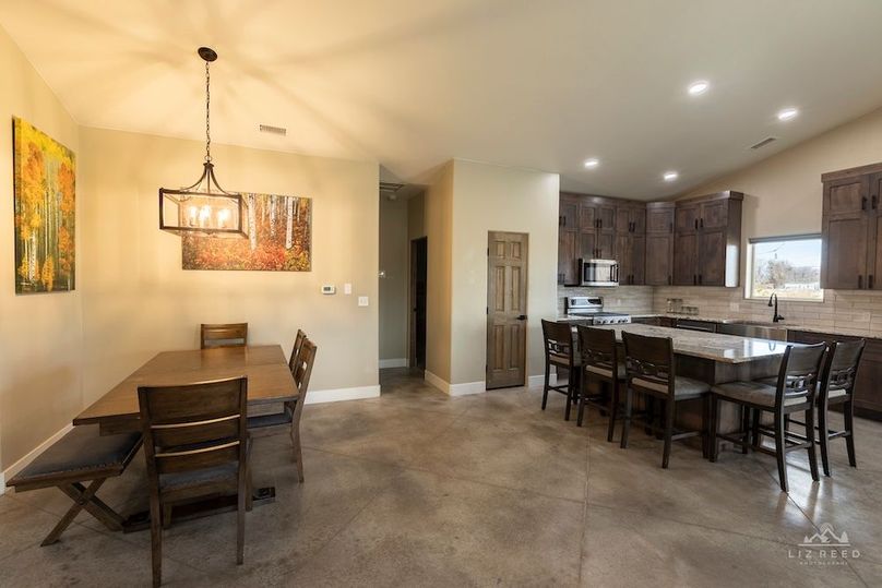 1809 Snaffle Bit Road-18