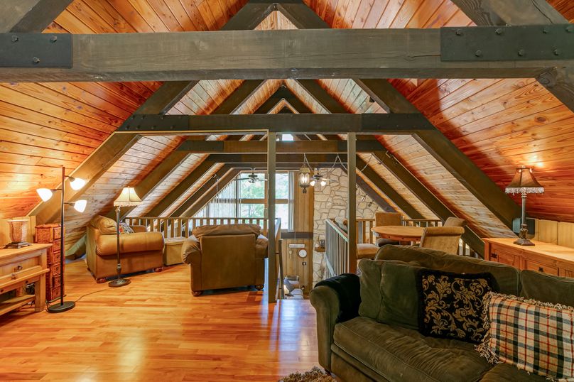 2227_95th_St_©_Picture_This_Inc-17