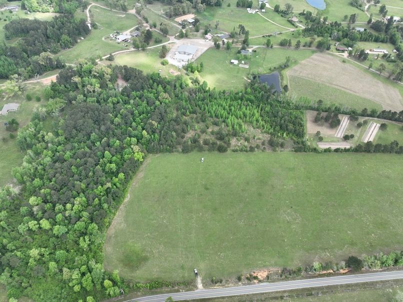 dji_fly_20260415_114026_405_1776345032693_photo