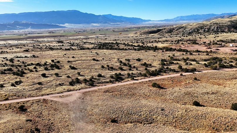 Sevier 60 Gravel and Yard33