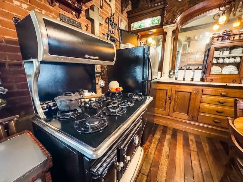 StenceRealty_25_515-N-8th-Street-Marshall-IL_37