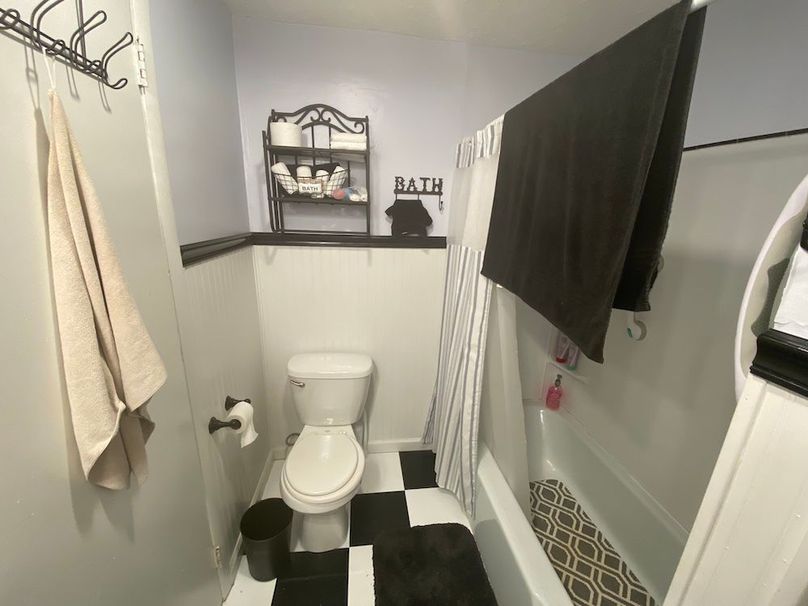 036 another of the recently updated bathroom copy