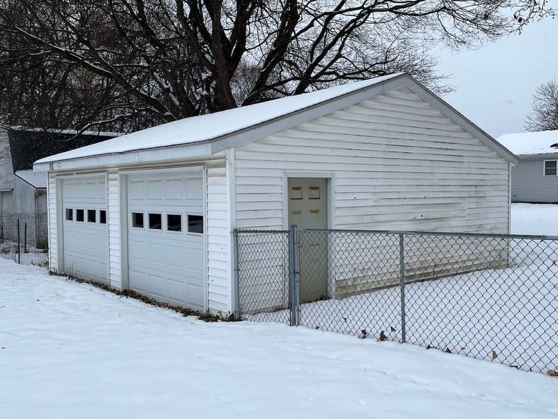 Chemung_.3444_Brown photo 9