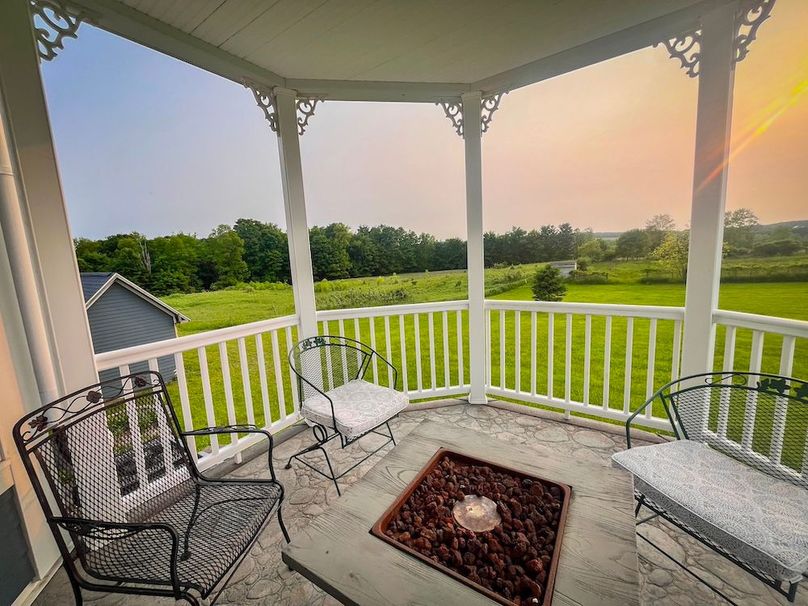 Tompkins_40.29_Waugh Photo 3