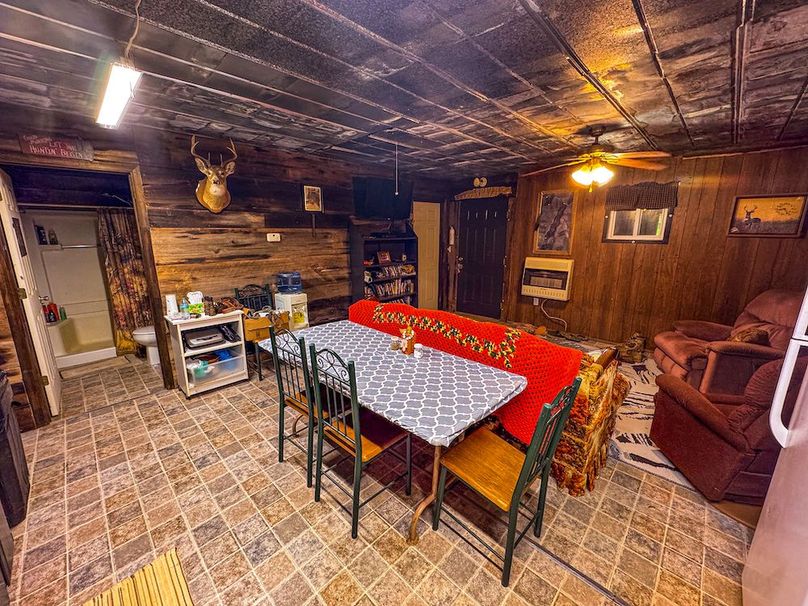 Lewis, WV 105 AC Miller-21