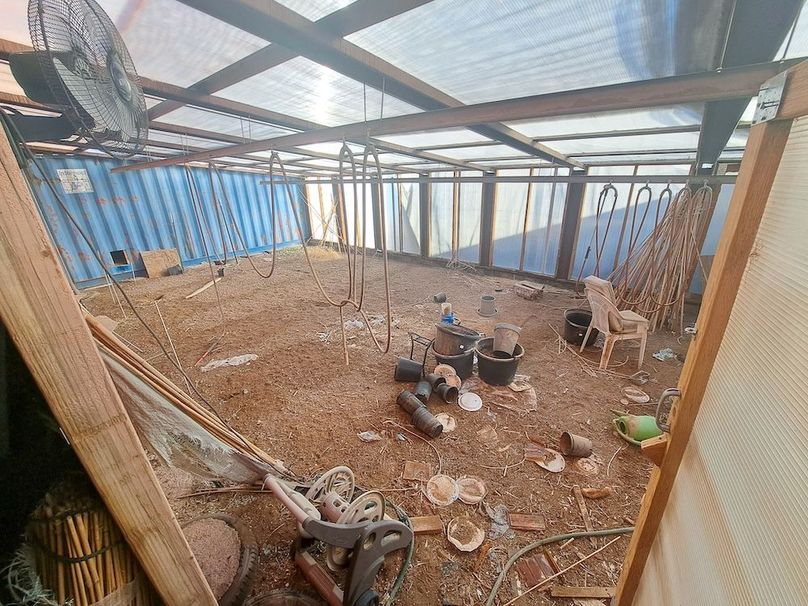 702342303351987373 2