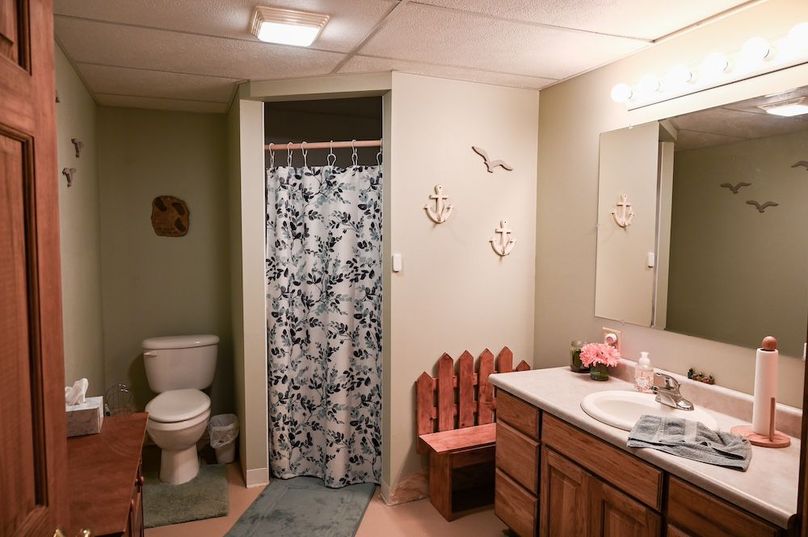 30. lower level bath