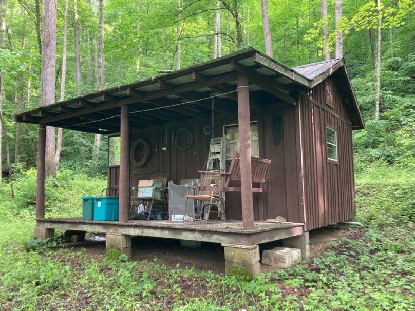 078 even have a quiet little cabin in the woods to escape to