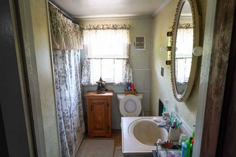 Bedford,121,Beegle-01