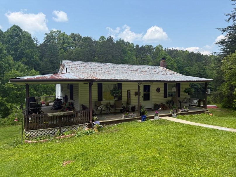 028 view of the home as you enter from the east side near the driveway-2