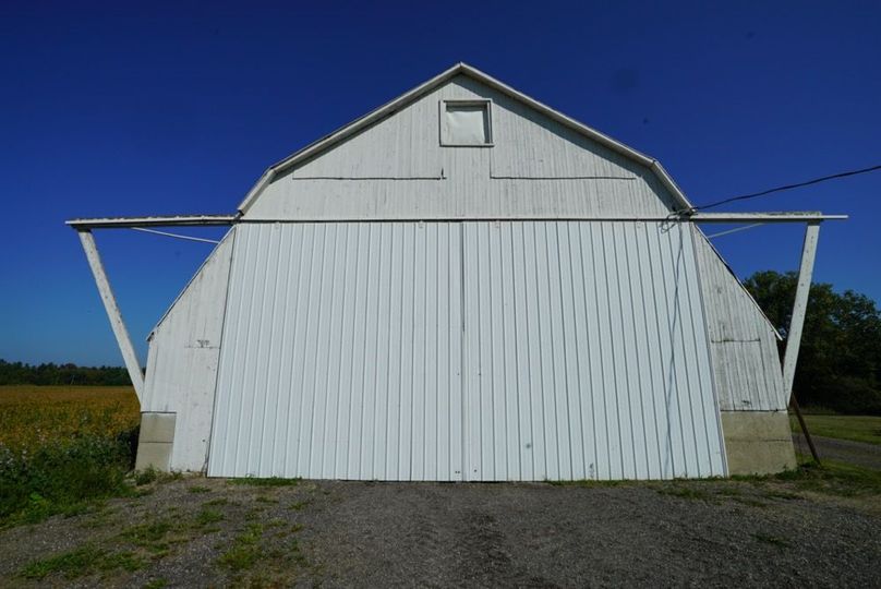 Barn 2