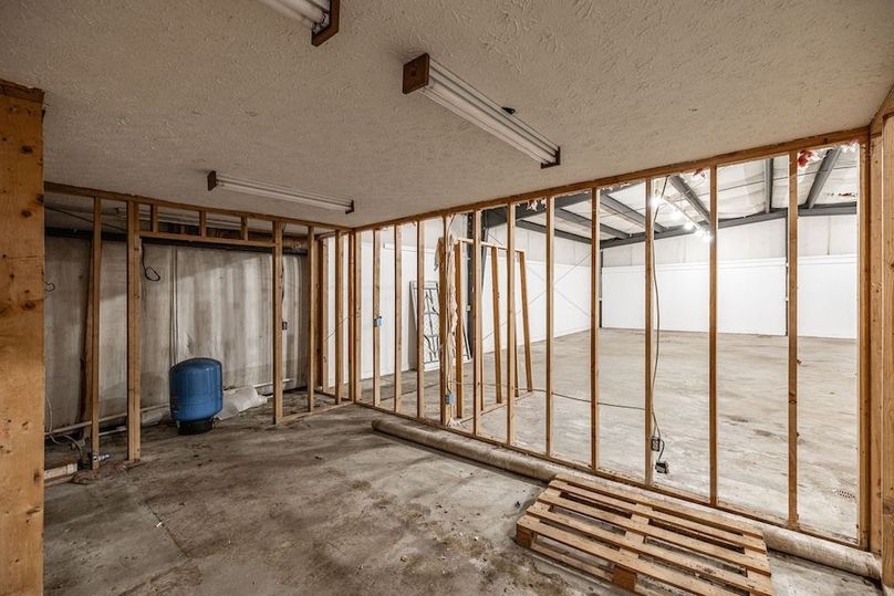 127-web-or-mls-0 Mound Creek Rd-97