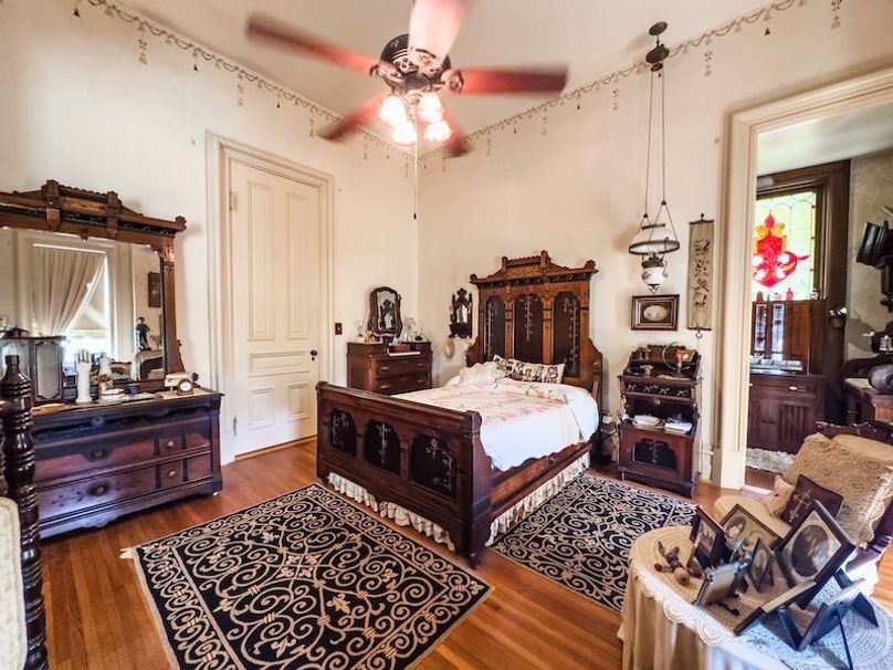 StenceRealty_25_515-N-8th-Street-Marshall-IL_29