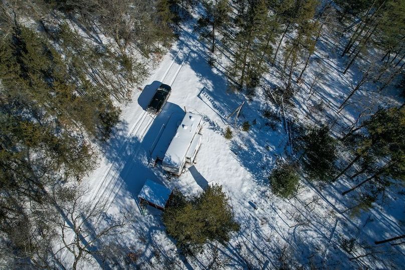 Adams 25, Nessler -82