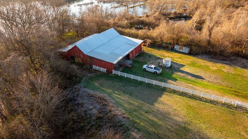 St Clair IL 263.95 Featured_Pro Photo-49