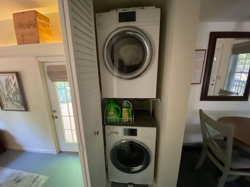 031 efficiently placed washer and dryer location copy