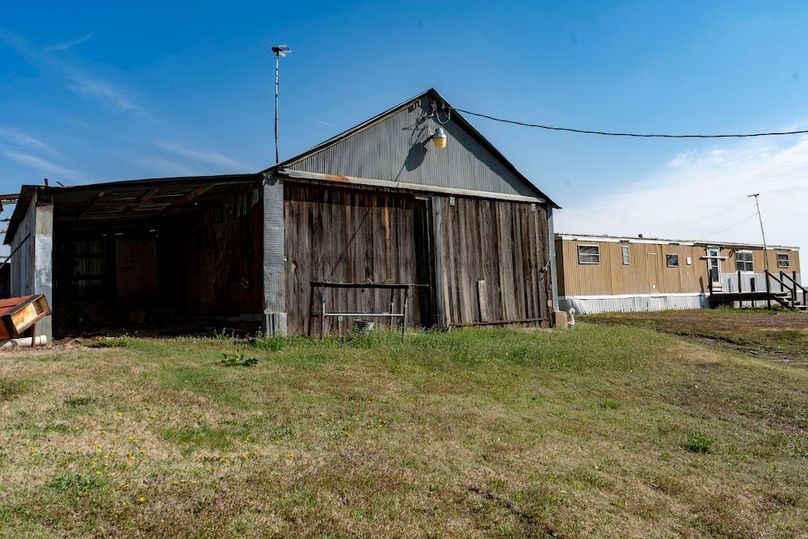 Saline Ks, 159_051