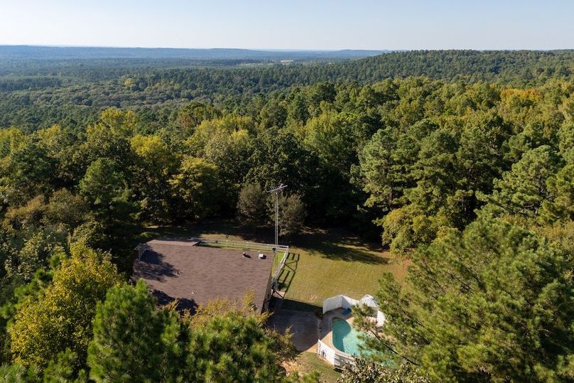 DJI_20250927165812_0050_D-HDR