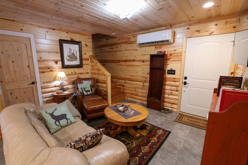 034 living room area, place to put your feet up and relax