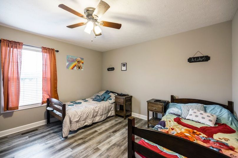 420 Jack Porter Rd-75