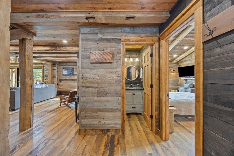 026 as you enter into the main cabin