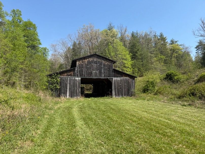 072 the barn sitting in the valley just down from the home