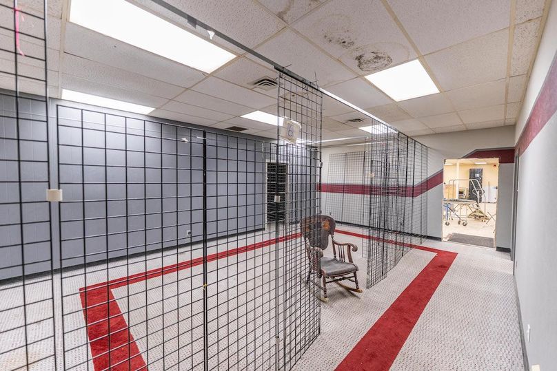 Winnebago 2.05 (Flee Market)_25