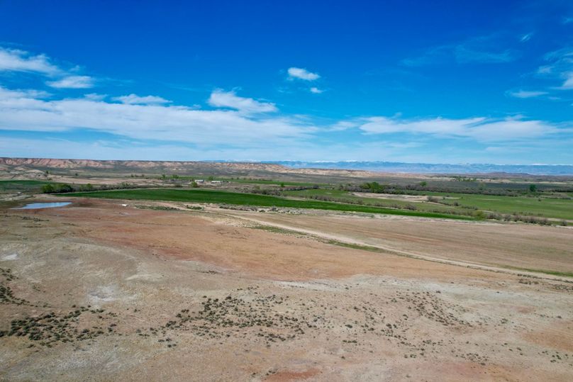 D8E4AC79-9A3D-4312-8180-49C5E0EC2387_1_105_c