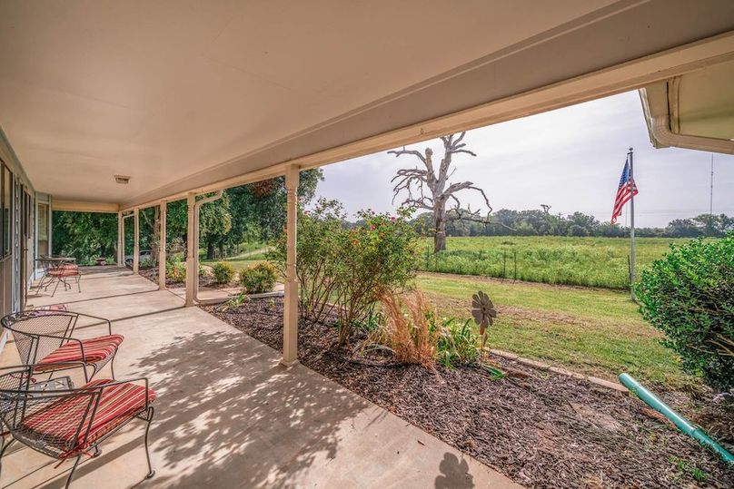 16 8124 Locust Rd Gilmer TX-73