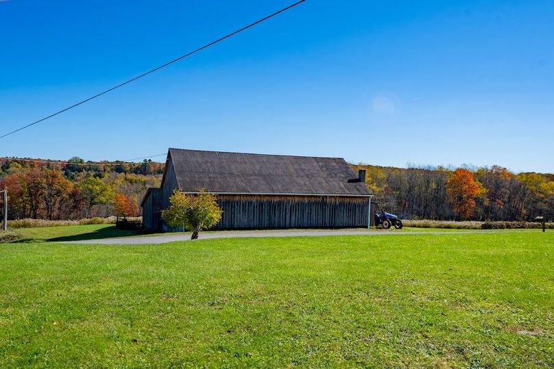 44868WarnerGROUND-15