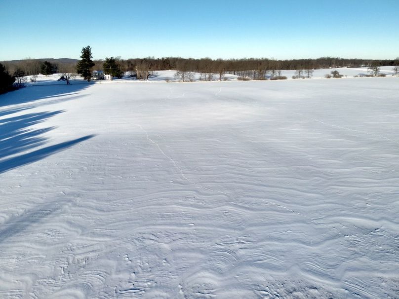 Copy of Tract 8 low facing W to Hand hwy Large