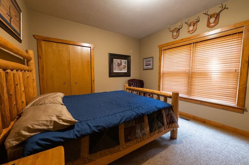 Lodgeroom2