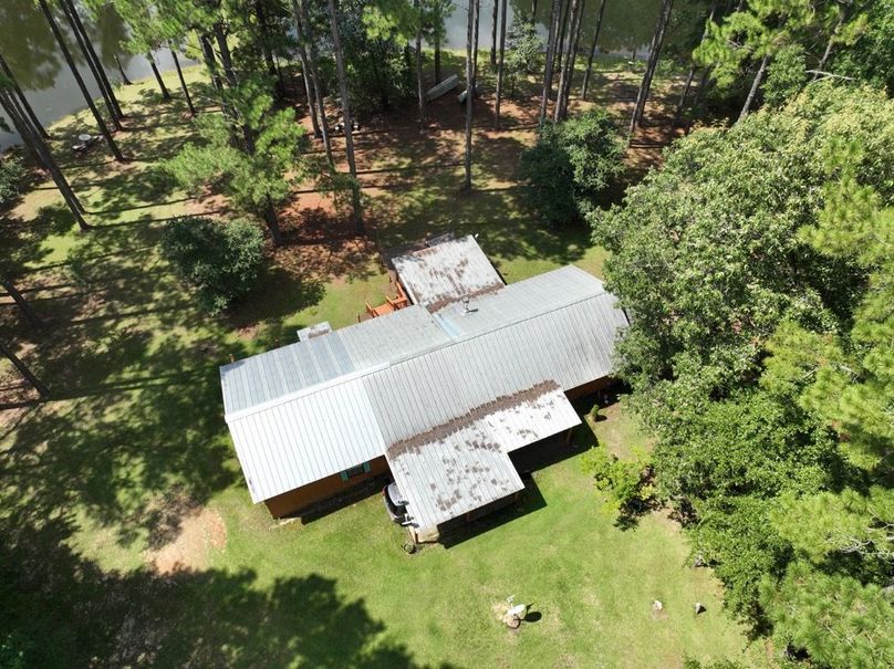 EE490221-5CAA-4AFB-BCE8-4747EAA640A7-2