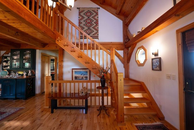 Cedar IA 152 Featured Y