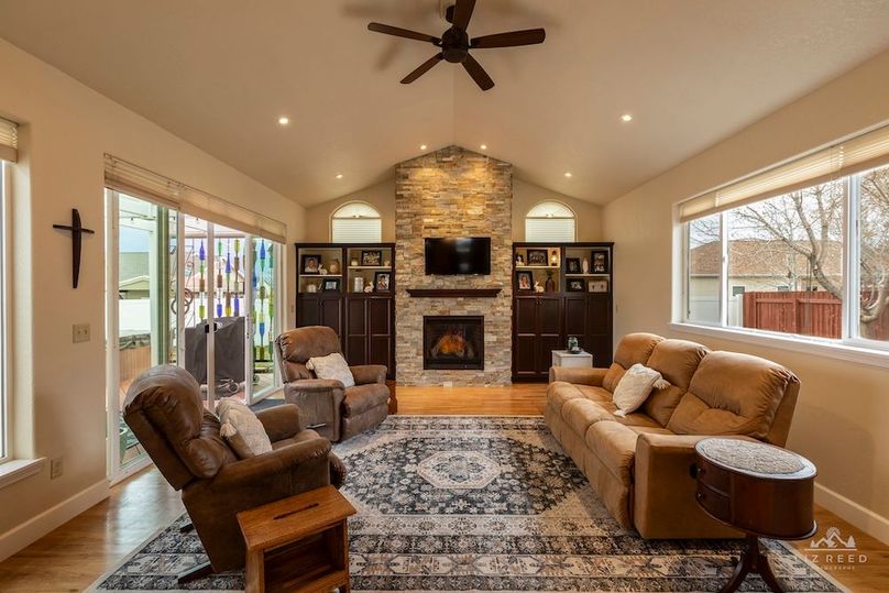 3271 Wheat Grass Dr-6