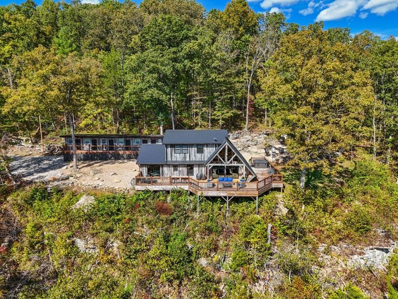 015 another straight on view from just off the cliff line