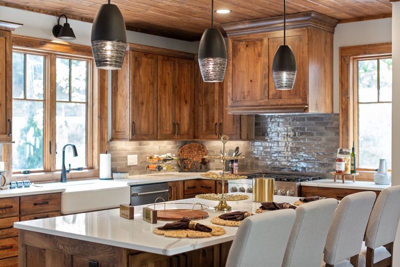 50-web-or-mls-6400 Golf Club Drive-48