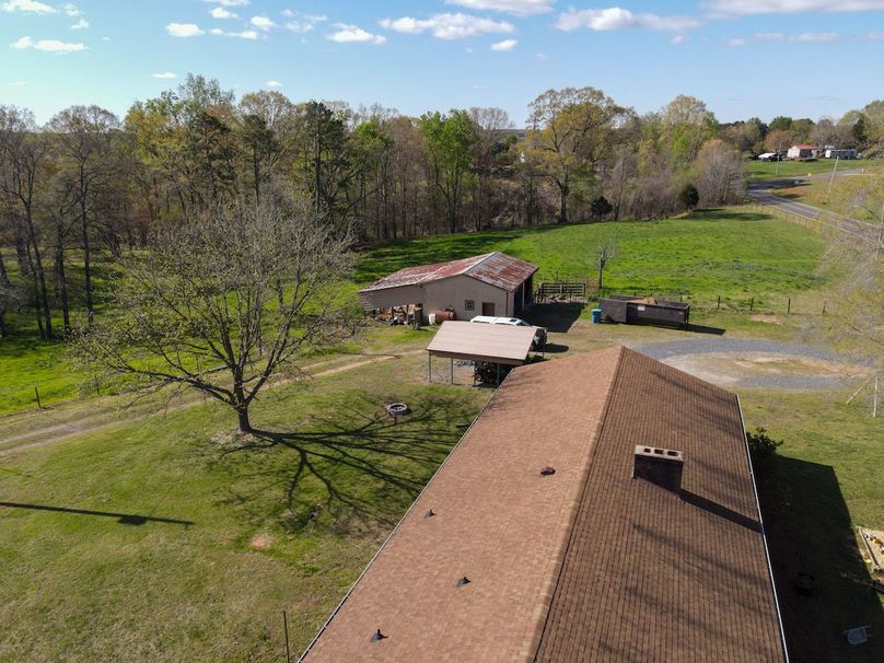 dji_fly_20240405_100200_316_1712325838508_photo