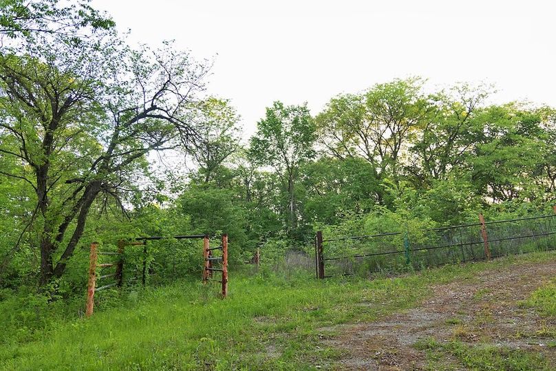 30.5 lawn corral 1