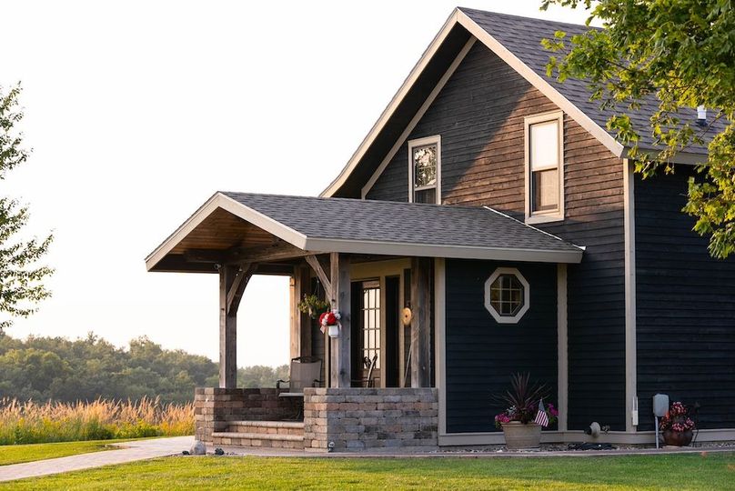 Cedar IA 152 Featured H