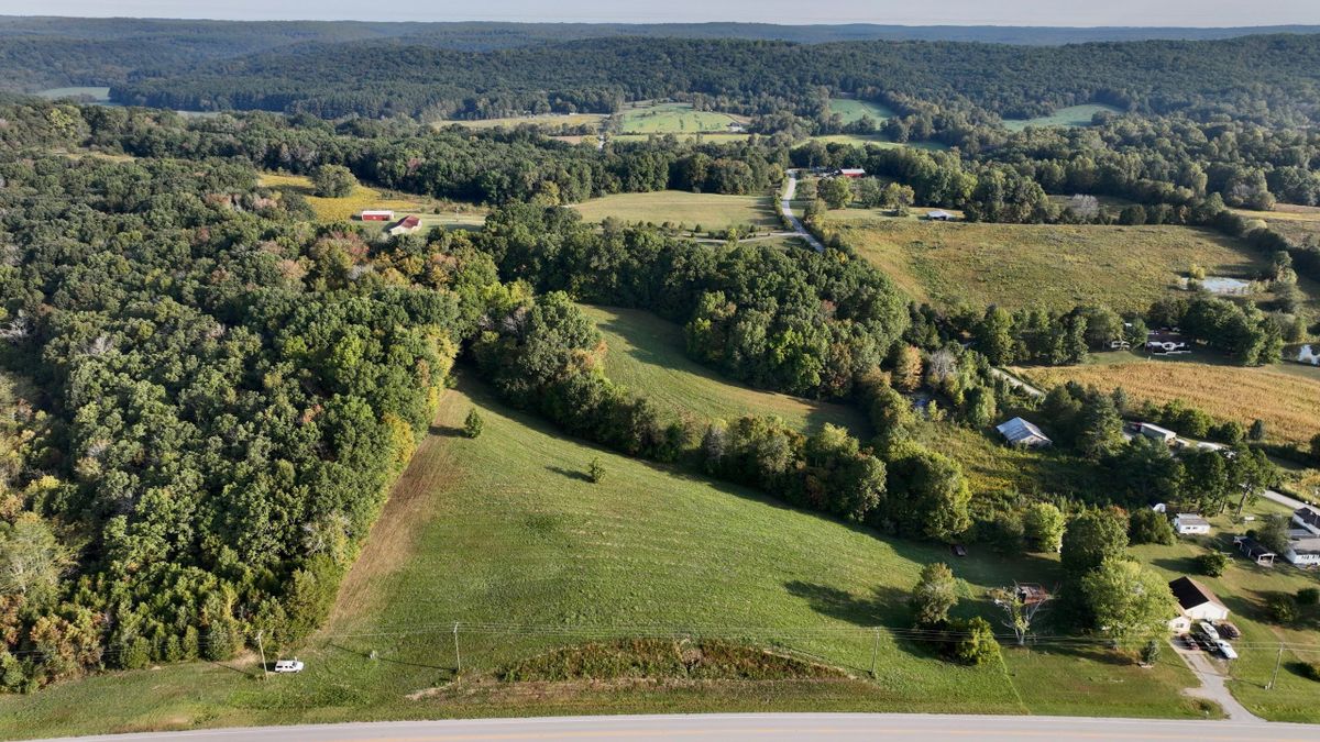 Prime Acreage Nestled Near Shawnee National Forest Whitetail Properties
