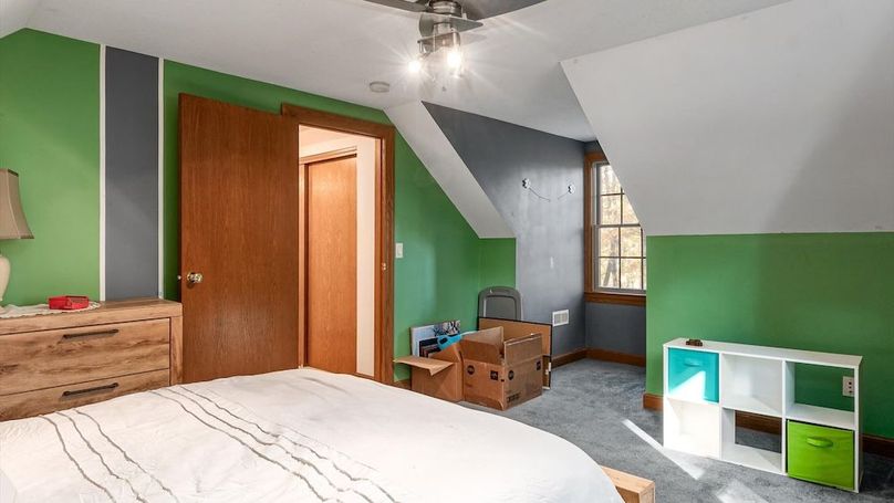 33-zj 18384 Crawmer Rd Se,080