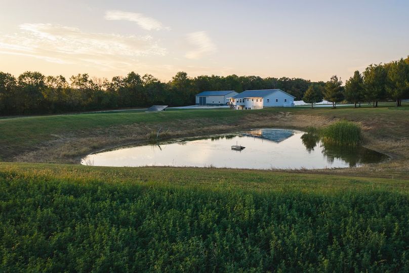 DJI_20251016180124_0664_D-HDR