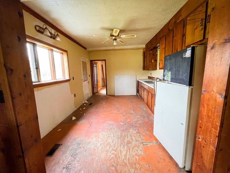 Tompkins_10.85-Gregrow_Photos_4