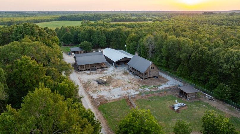 MadisonParLa1372-057