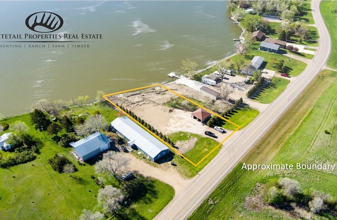 1b. approximate boundary